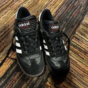 Adidas Sambas indoor soccer size 5 US used